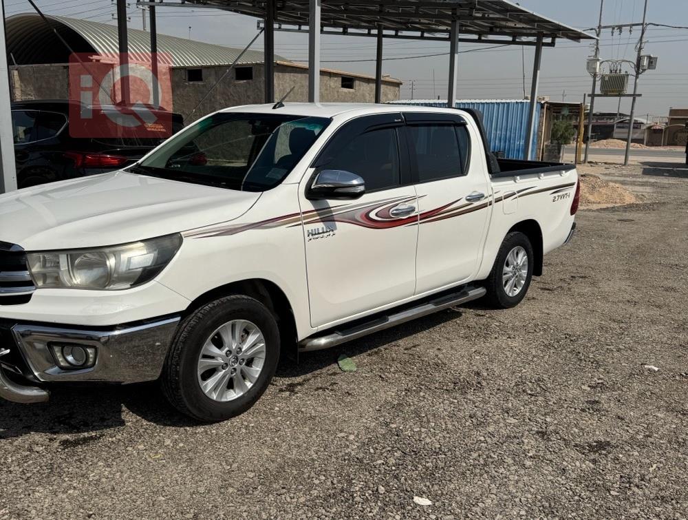 تويوتا هايلوكس